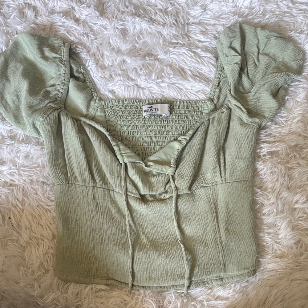 Hollister Sage Puff Sleeve Blouse